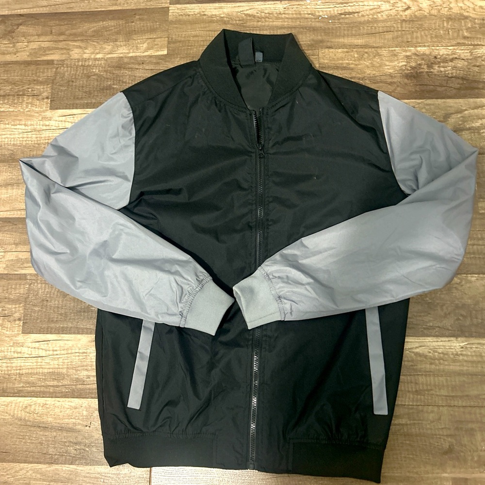 Vintage bomber jacket. 
Great condition
Size 5